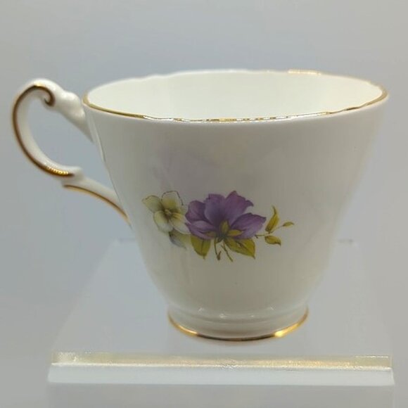 Regency English Teacup & Saucer Fine Bone China Made in England Floral Gold Trim - Picture 6 of 9
